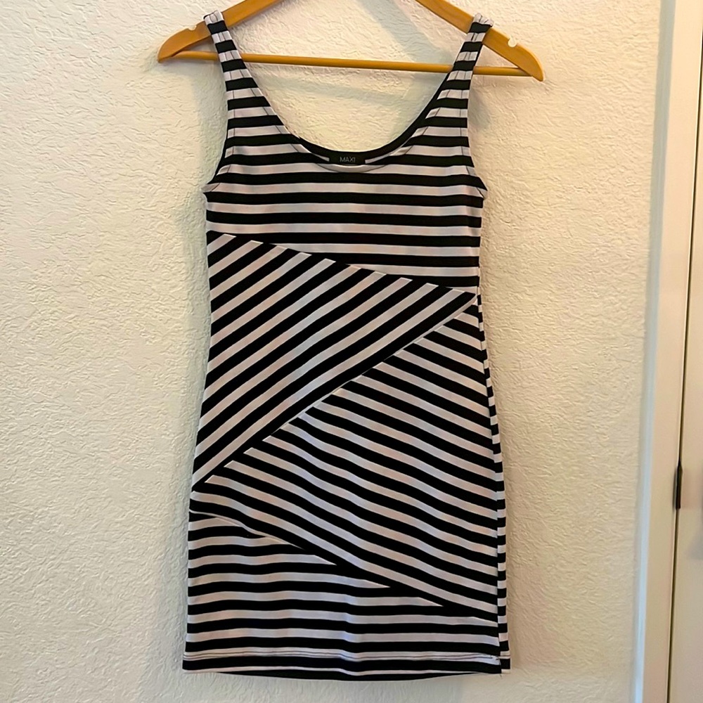 Maxi rave (M) Striped Dress